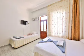 Santosa Pension - Room