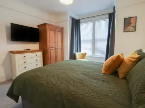 Mabel - Room