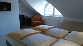 Pension Elisabeth - Rooms & Apartments - Rum