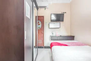 Super OYO 1640 Fallinda Hotel - Room