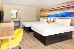 Days Inn by Wyndham McComb MS - Room