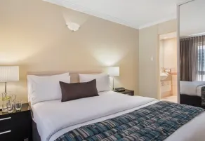 The Peninsula Riverside Serviced Apartments - Chambre