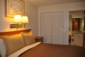 Newport Bay Club and Hotel - Chambre