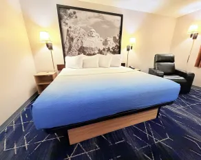 Super 8 by Wyndham Hot Springs - Chambre
