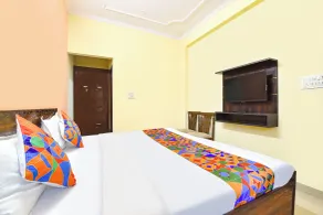 FabHotel Kartik Inn - Chambre