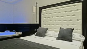 Vaticano Royal Suite Guest House - Quarto
