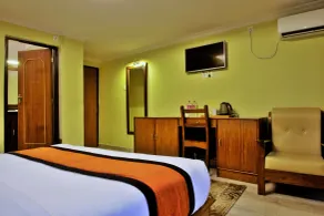 Hotel Raniban Arcade - Room