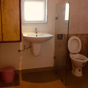 Anandvan Holiday Homes, Wai - Salle de bain