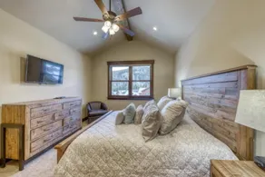 Alders 4 Bedroom Townhome In East Keystone - Værelse