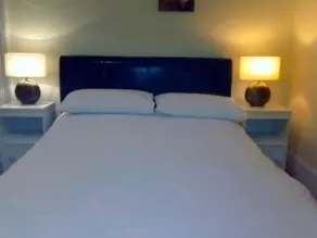 Highlands Hotel and bar - Habitación