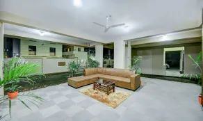 Treebo Sayaji Residency - Reception