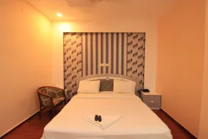 Aishwaryam Hotel - Room