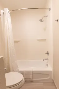 Holiday Inn Express & Suites Englewood - Denver South by IHG - Salle de bain