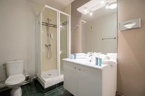 Appart’City Confort Paris Villejuif - Salle de bain