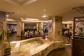 Ginger Thane - Restaurant
