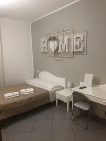 Guest House Brianza Room - Zimmer