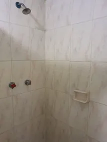 Hotel Atlantico a 150 mts de Playa Martí - Bathroom