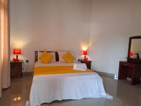 Kandy Grand Hill - Camera