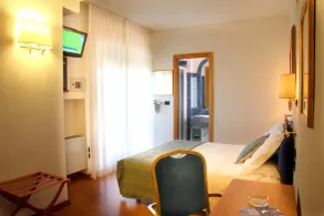 International Hotel & Suite - Chambre