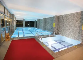 Lavin Hotel & Spa - Piscina