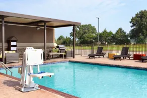 Holiday Inn Express & Suites Searcy by IHG - Piscine