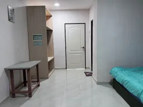 Hotel O Sri Ayu Inn - Zimmer