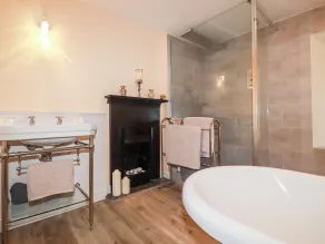 Still Waters - Bathroom