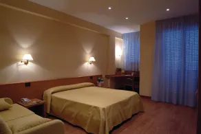 Hotel Touring - Rum