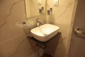 Hotel Sapphire Inn Residency - Badezimmer