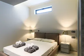 Black Diamond Luxury Beachfront Villa Selenia - Rom