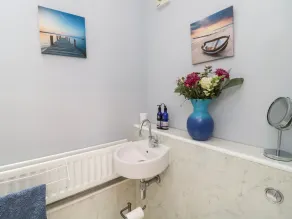 Islestone, 1 Temperance Terrace - Badezimmer