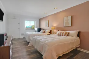 Dry Dock Inn - Chambre
