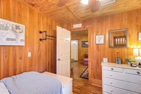 Georgia Lakefront Cabin w/ Fire Pit + Grills! - Innenbereich