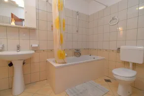 Apartment 739 - Bathroom