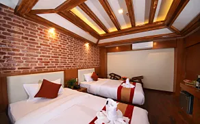 Hotel Thamel Park - Bathroom