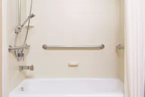 La Quinta Inn by Wyndham Austin North - Bathroom