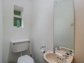 Pentre Court Cottage - Baño