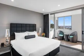 Meriton Suites Bondi Junction - Room