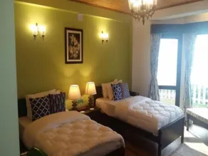 Sourenee Tea Estate - Room