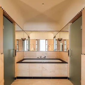 Sommerro - Bathroom