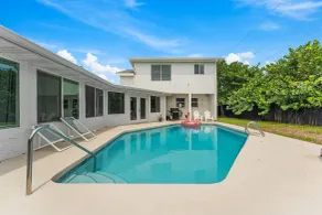 921 S Orlando Ave - Pool