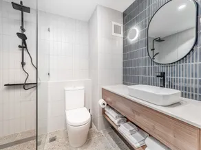 Banjo Paterson Inn - Baño