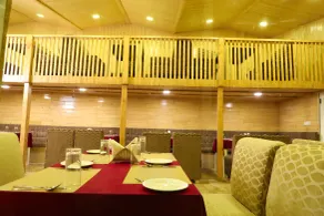 KVR Clarks Inn, Kufri - Restaurant