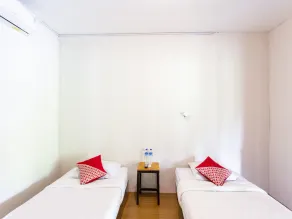 OYO 883 Pavo Resort - Habitación