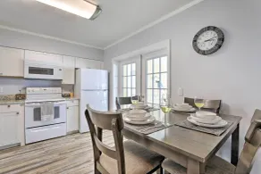 9 Mi to Beaches: Home w/ Pool & Patio in Bradenton - Innenbereich