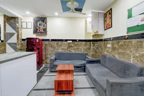 Super Collection O Khajaguda Hills Formerly Sri Balaji Luxury Rooms - Lobby