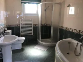 Villa Green Palace, Private Pool, Sea & Mountain Views , Spacious & Beautiful - Banheiro