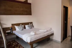 Stone shelter - Room