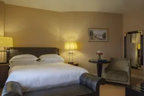 Lord Bagenal Inn - Room