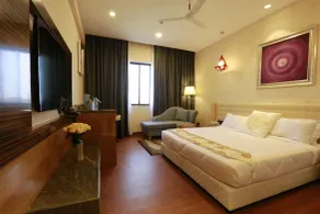 Pal Heights Mantra - Room